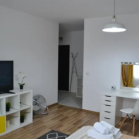 Apartman Yellow